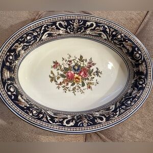 Wedgwood Bone China England Florentine Floral oval serving bowl vegetable’s